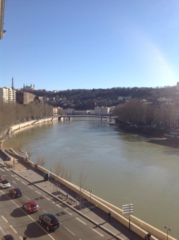 Cocon Au Pied De La Croix Rousse Apartment Lyon Room photo